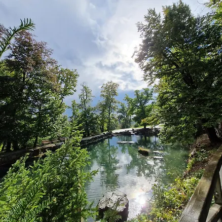 דירה Cozy Near Castle