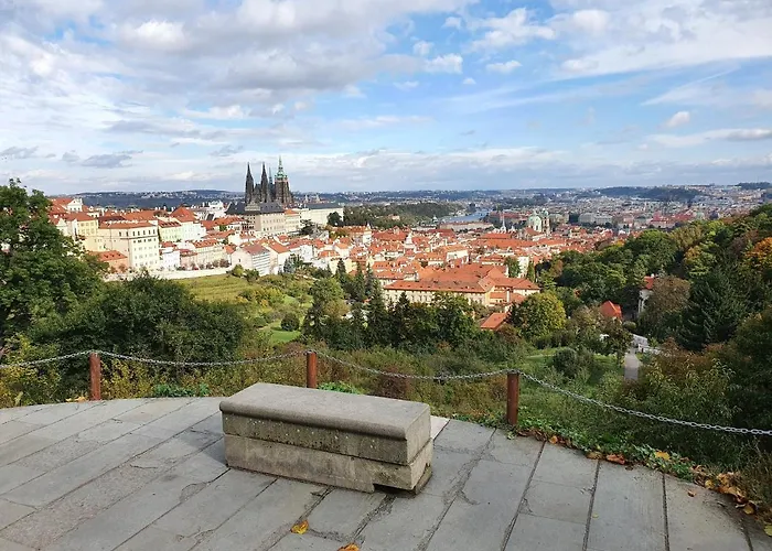 Cozy Near Castle Appartement Prague