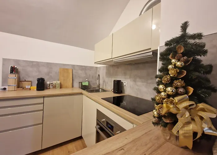 Cozy Near Castle Prague